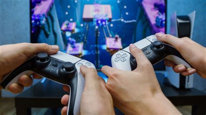 'Fortnite' Streaming Star Ninja Is Making $500,000 A Month To Play Video Games