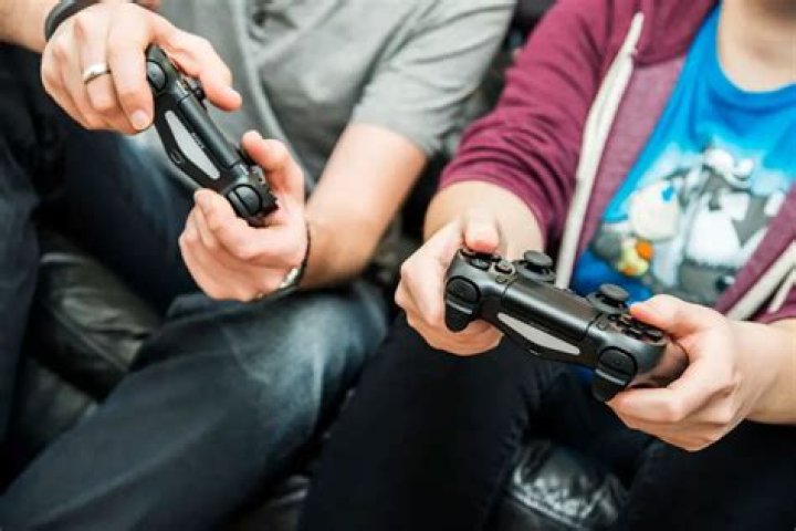 A Swedish Billionaire Is Buying Up Rights To Old Video Games To Build A "Gaming Empire"