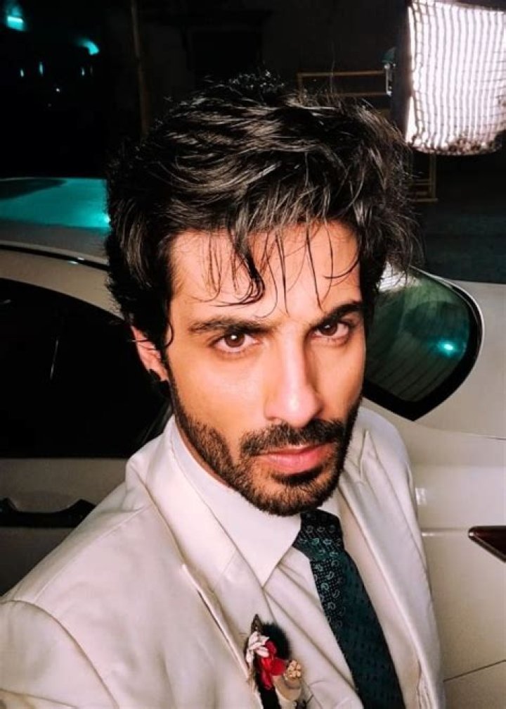 Abrar Qazi Height, Weight, Age, Body Statistics