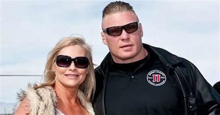 Brock Lesnar Height, Weight, Age, Spouse, Family, Facts, Biography