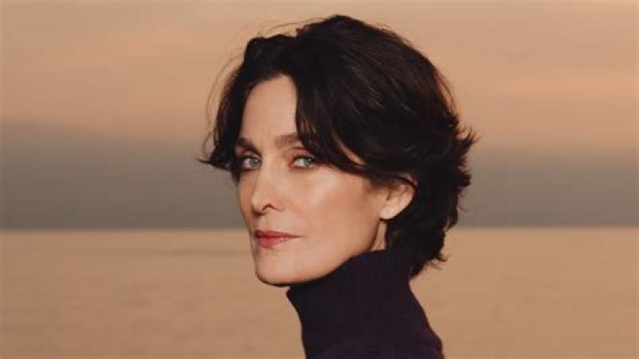 Carrie-Anne Moss Height, Weight, Age, Spouse, Family, Facts, Biography