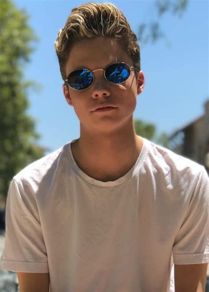 Connor Finnerty Height, Weight, Age, Body Statistics