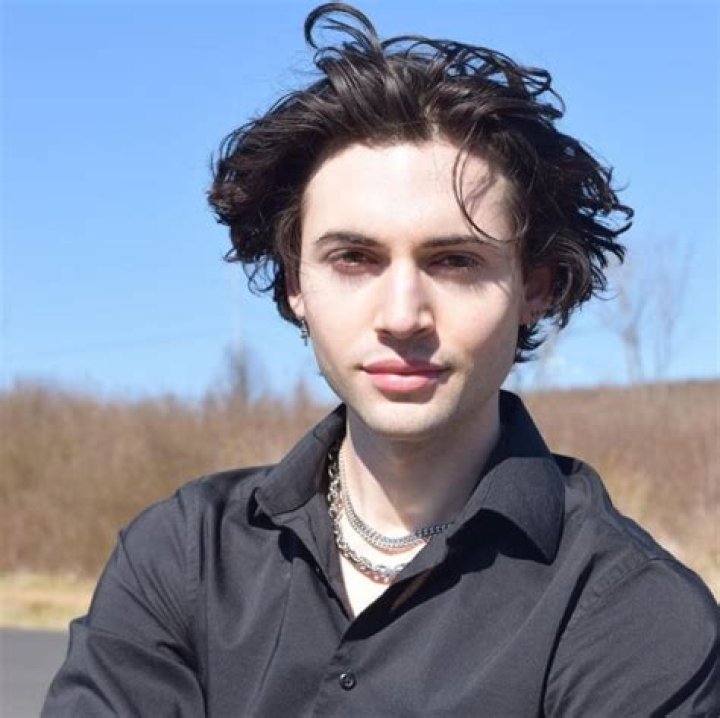Garrett Overboe Height, Weight, Age, Body Statistics
