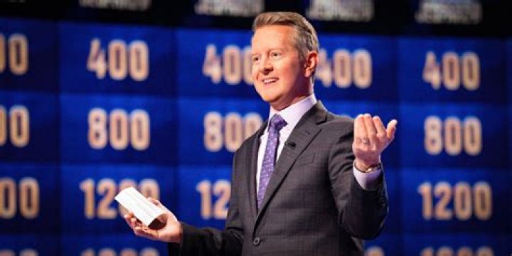 James Holzhauer Is Just $200,000 Away From Ken Jennings' Jeopardy Winnings Record