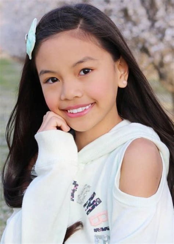 Jessalyn Grace Height, Weight, Age, Boyfriend, Family, Facts, Biography