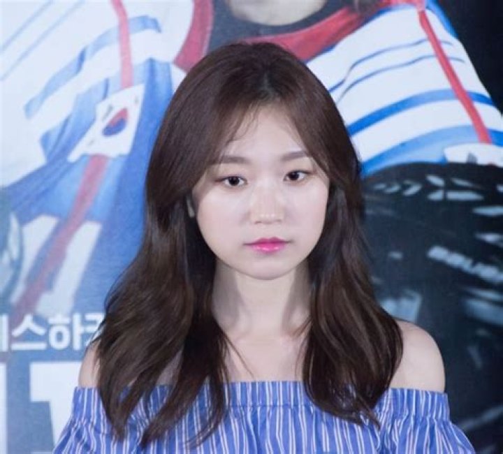 Kim Seul-gi Height, Weight, Age, Boyfriend, Biography, Family, Facts