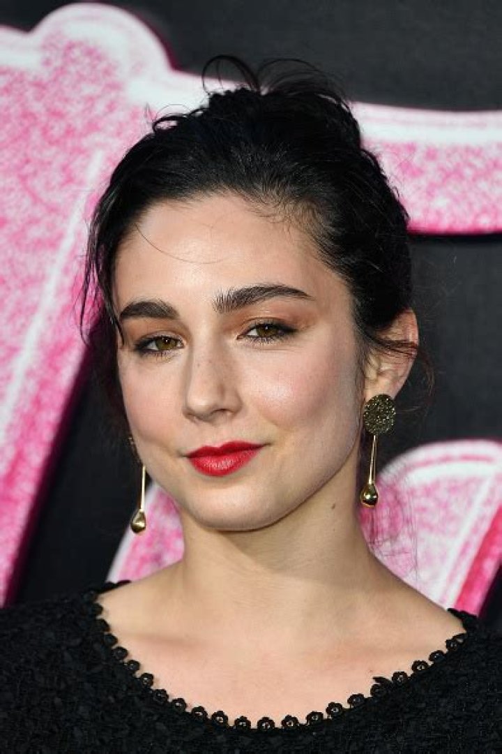 Molly Ephraim Net Worth | Celebrity Net Worth