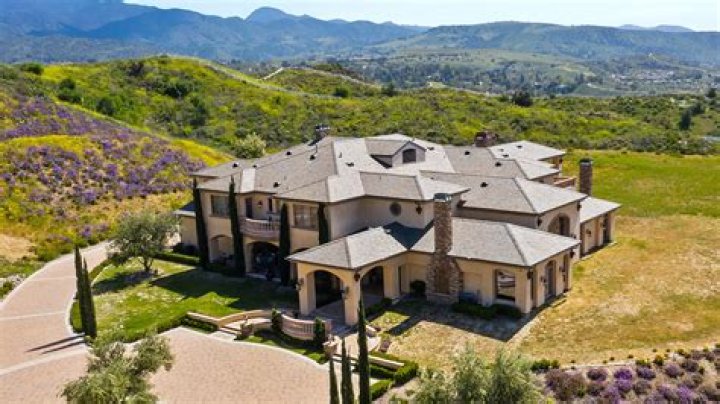 Once Listed For $85 Million Ryan Seacrest Sells His Last Los Angeles Property For $51 Million