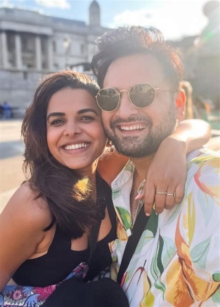 Siddharth Chandekar Height, Weight, Age, Wife, Family