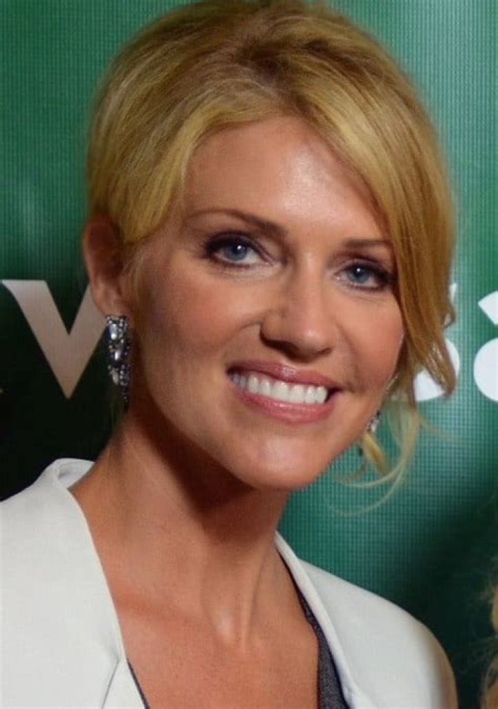 Tricia Helfer Height, Weight, Age, Boyfriend, Family, Facts, Biography